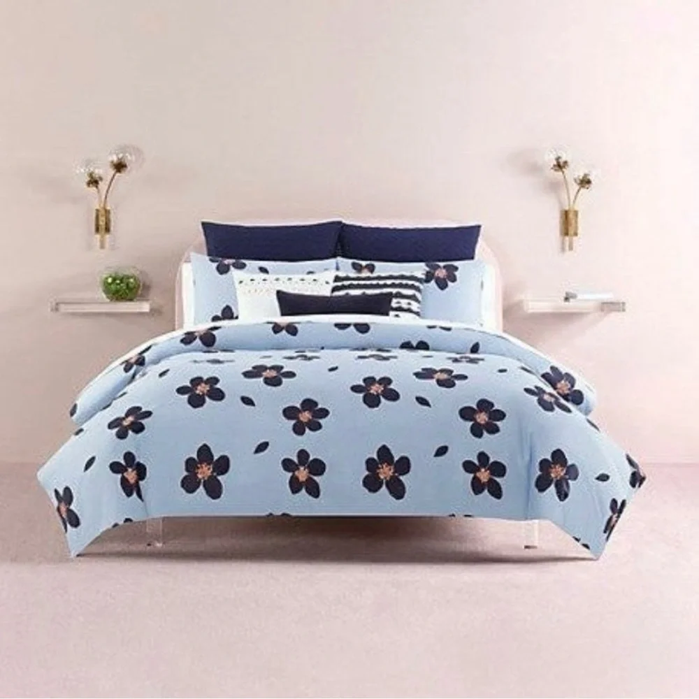 Kate Spade Scallop Row Decorative Pillow Navy Blue And White NWT Retail - $70.00